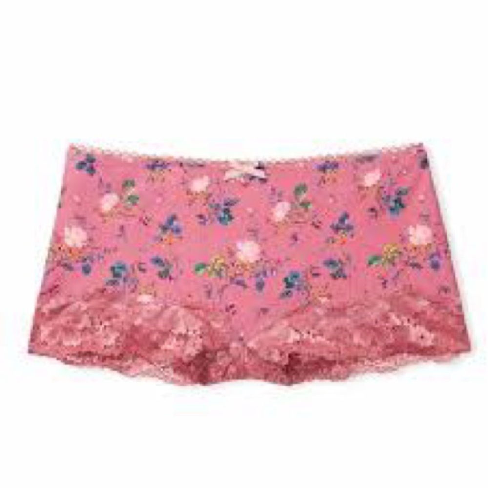‼️NWT‼️Victoria Secret Floral Pink Lace Trim Shorts Size Medium